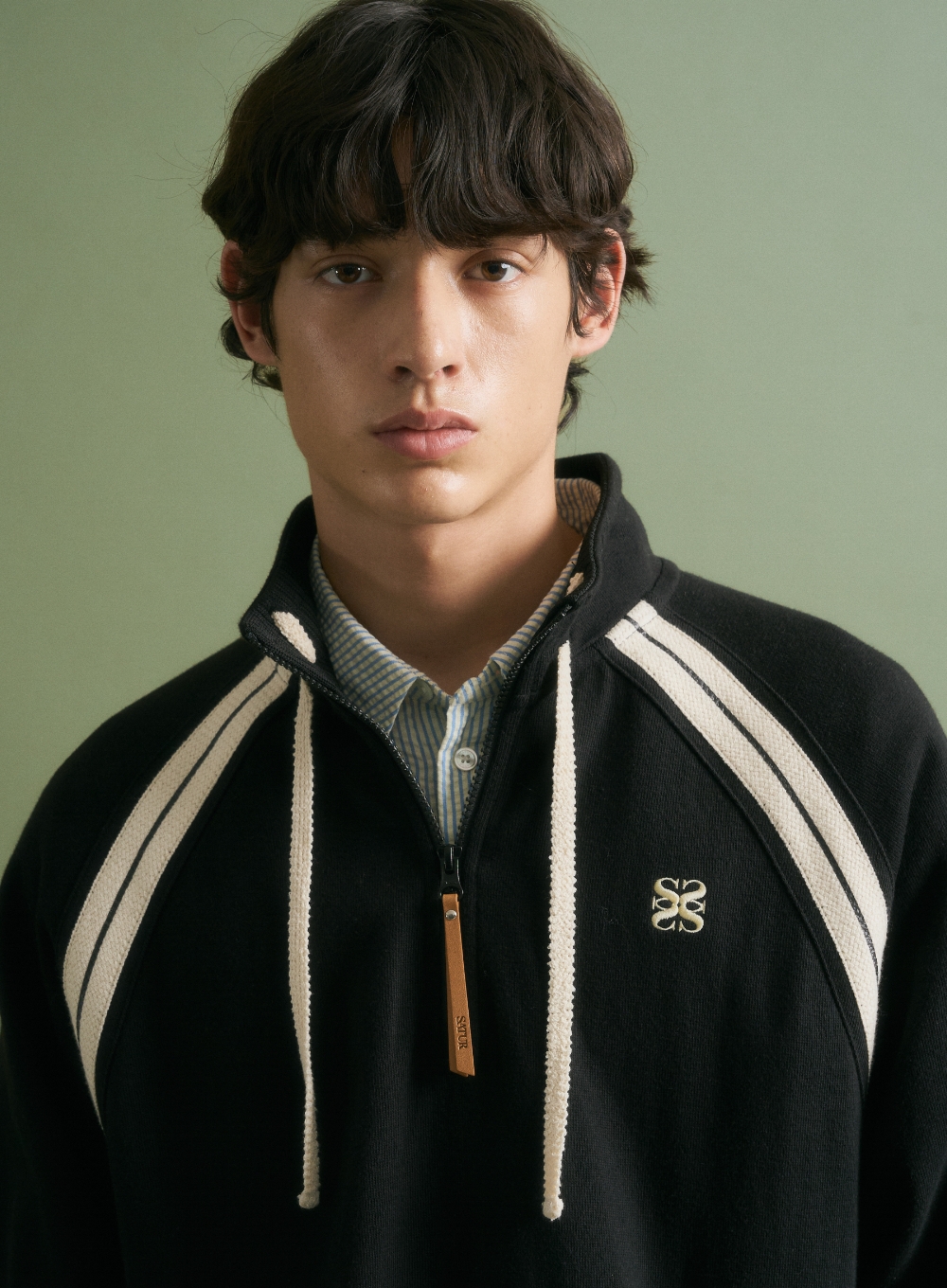 Lawton Half Zip-up Sweatshirt - Black | ファッション通販サイト NUGU