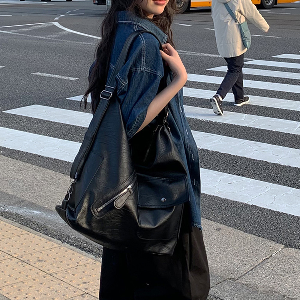 2WAYフェイクレザーショルダーバッグ | ファッション通販サイト NUGU