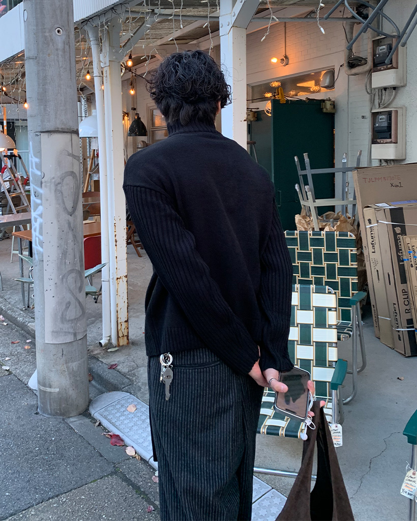 ユニセックス）斜めファスナーポイントニットカーディガン