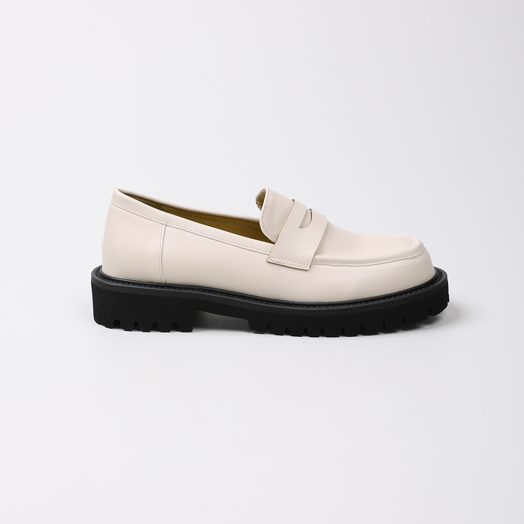 ラウンド厚底ローファー | ファッション通販サイト NUGU