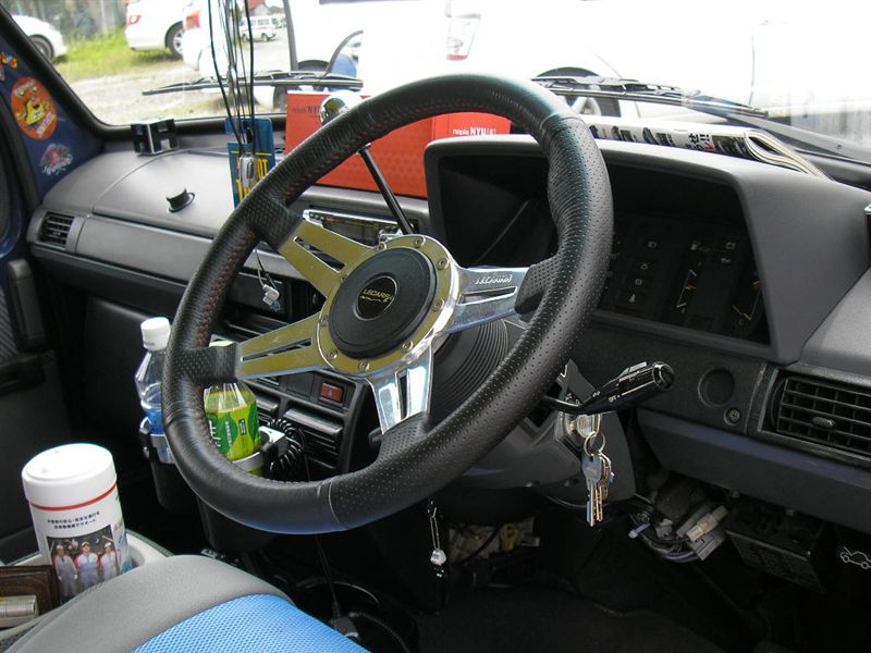 レカラ ステアリング レカラ のパーツレビュー | デリボーイ(サク