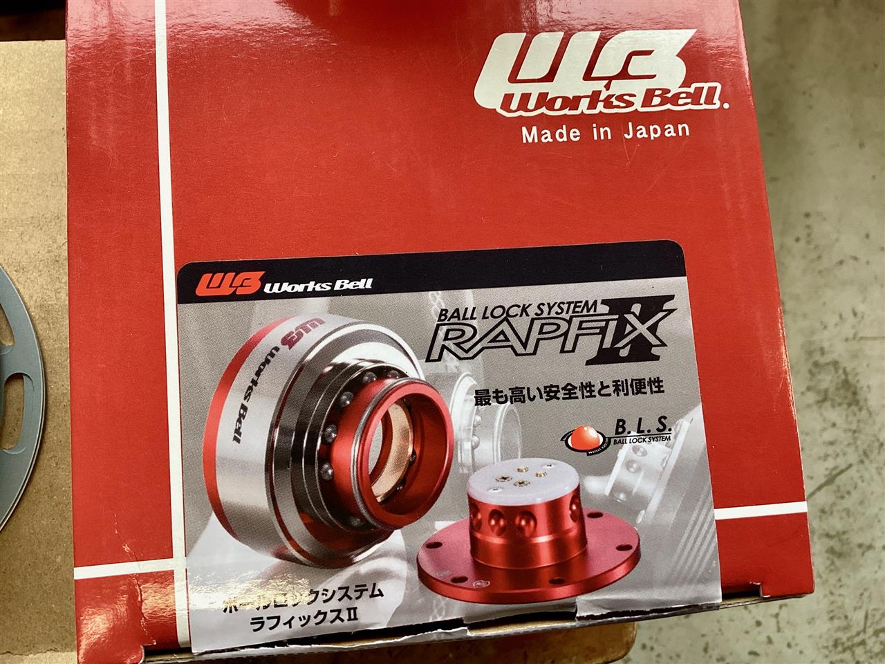 ワークスベル RAPFIXⅡ”と組み合わせて“MOMO RACE”を装着