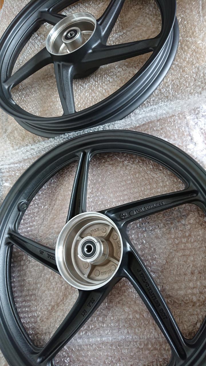 ホンダ 海外純正キャストホイール のパーツレビュー | スーパーカブ