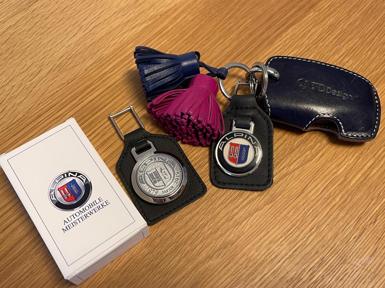 BMWアルピナ(純正) キーホルダー エンブレム 40TH JAPAN のパーツ