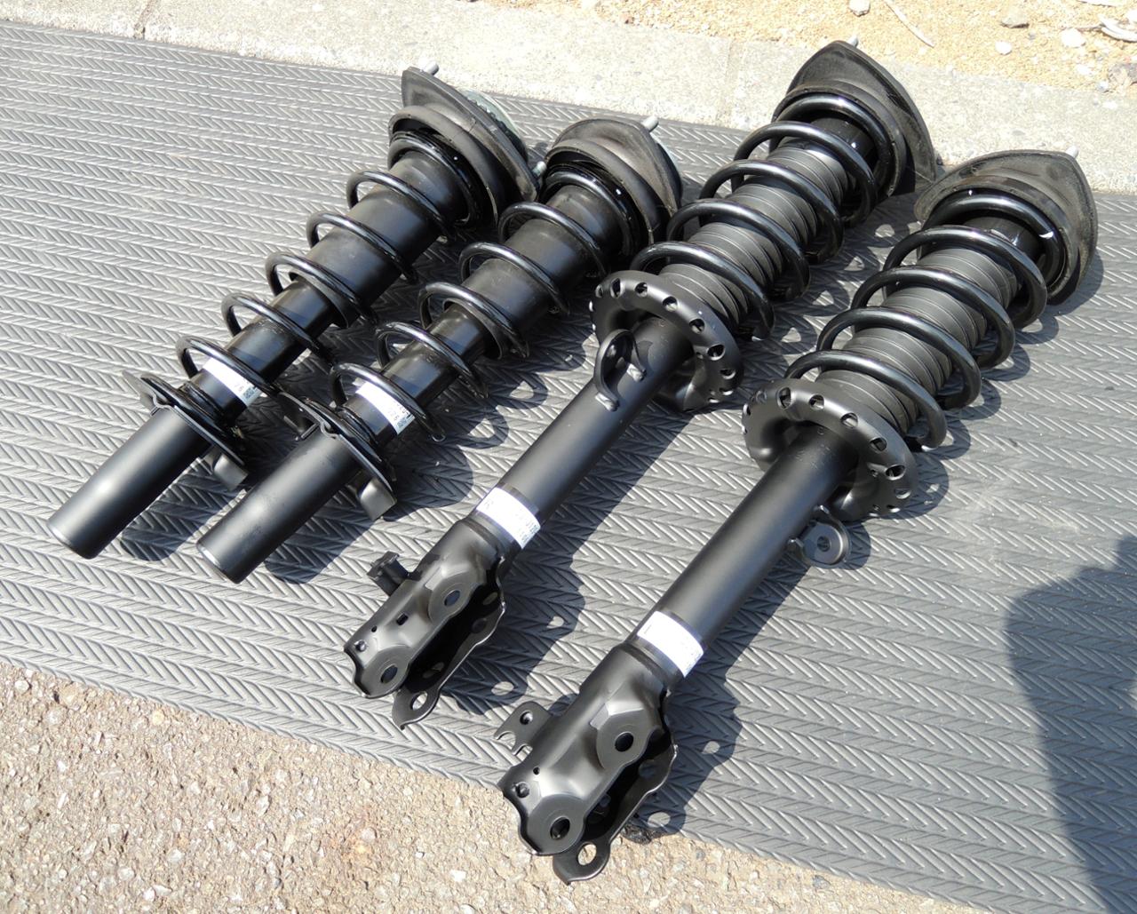 ホンダ(純正) サスペンションキット(前期モデル) のパーツレビュー