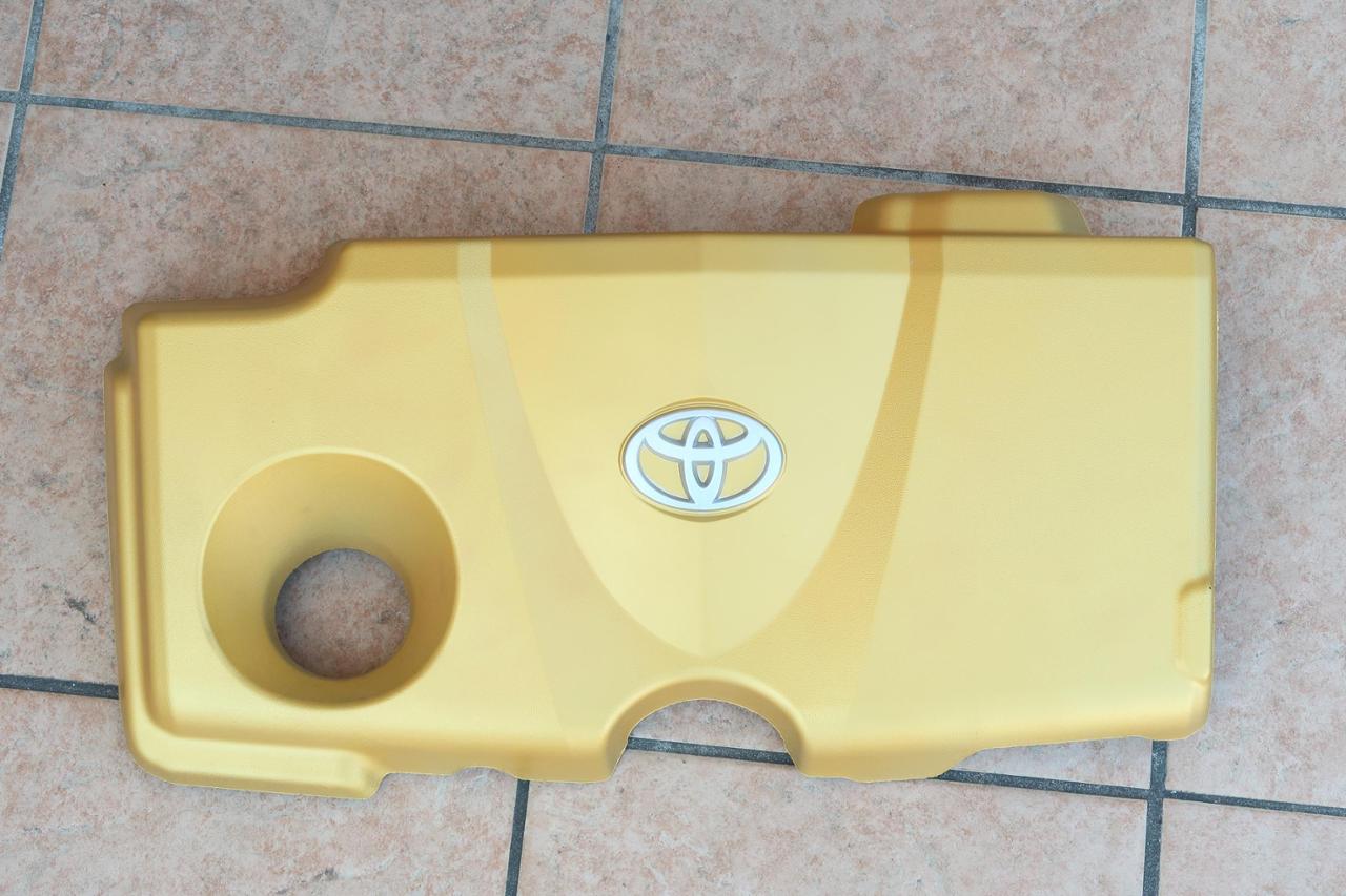 トヨタ(純正) エンジンカバー(12601-25100) のパーツレビュー