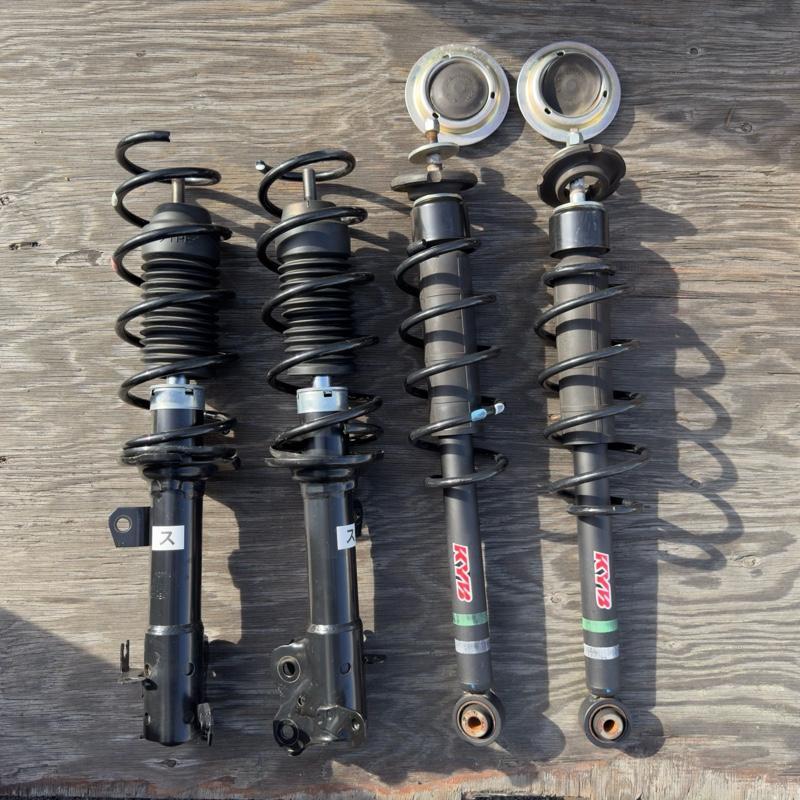 スズキ(純正) アルトワークス 純正KYBサスペンション のパーツレビュー