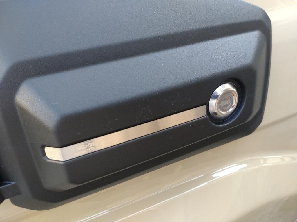 ランクルBASE オリジナル尿素リッド のパーツレビュー