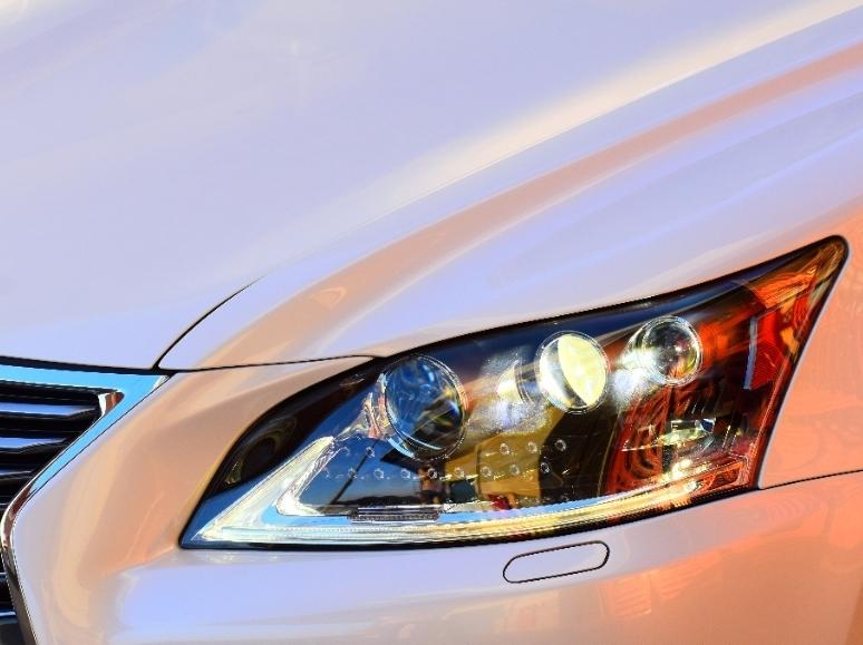 レクサス(純正) 純正オプション3眼ヘッドライト のパーツレビュー | LS