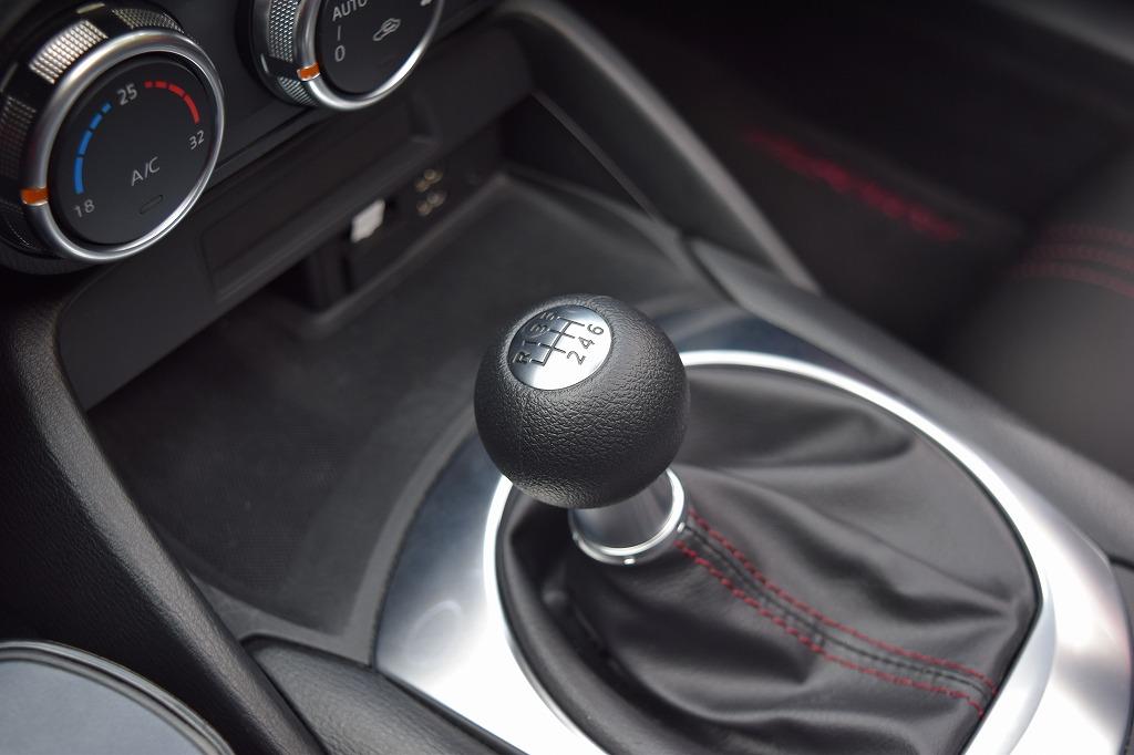 NDロードスター 純正シフトノブNDロードスター 純正ATシフトノブ 赤