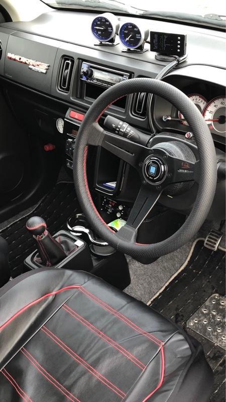 NARDI 限定品 N921 34Φ レッドステッチ レッドロゴ のパーツレビュー