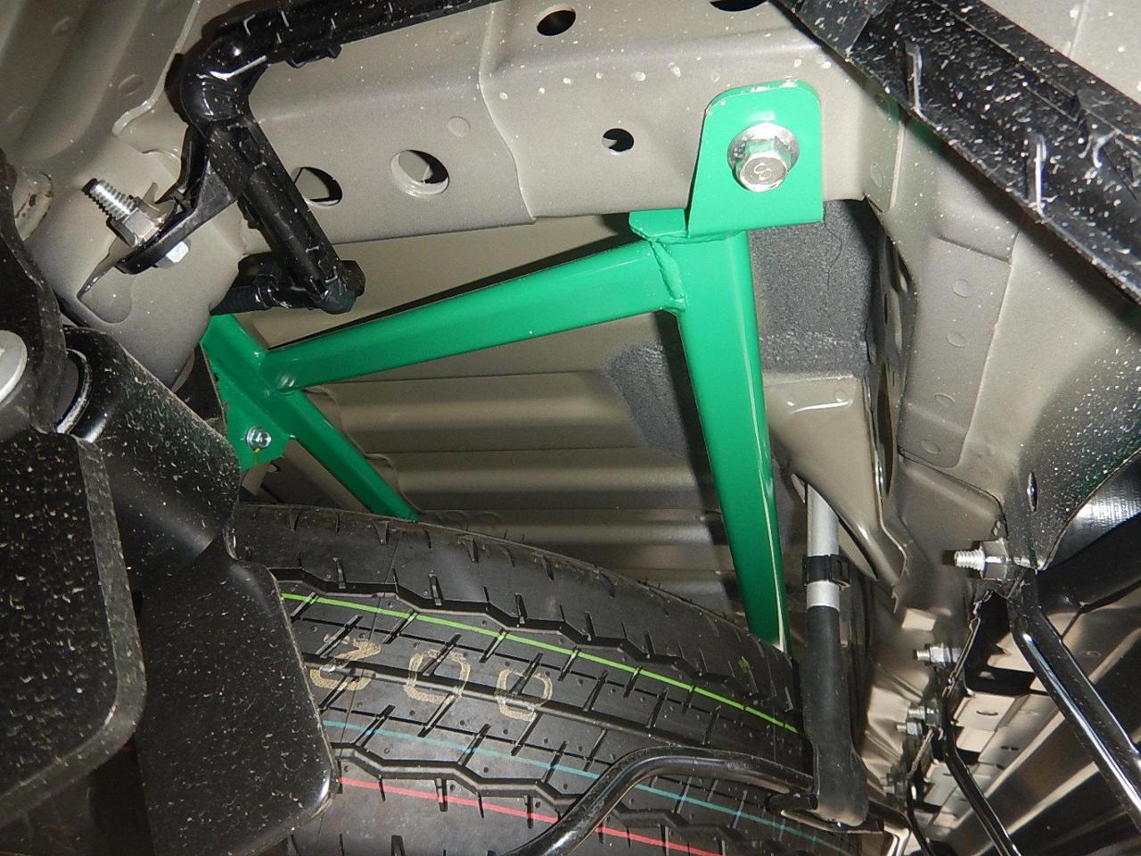 トヨタモデリスタ / MODELLISTA リアブレース のパーツレビュー