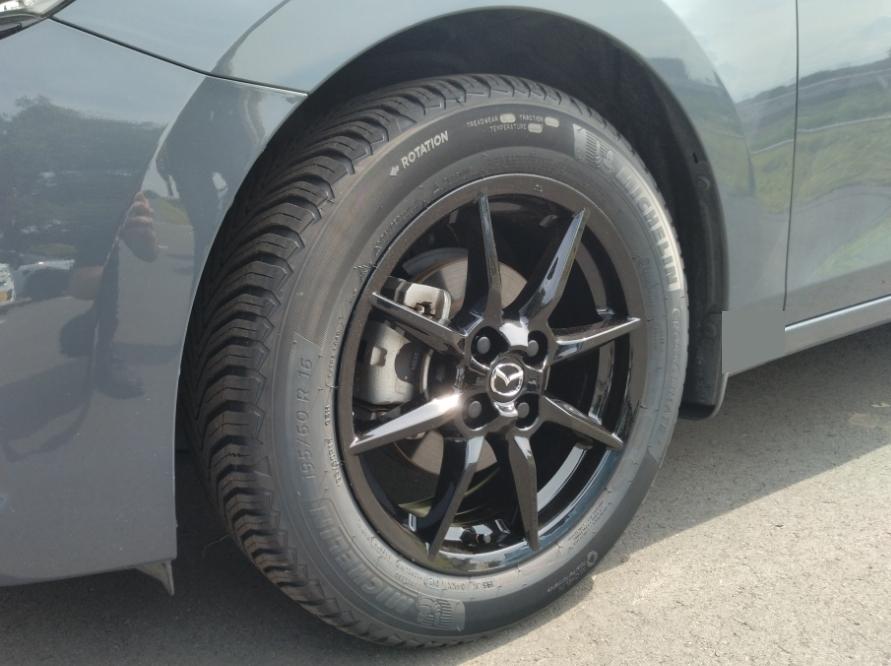 マツダ(純正) NDロードスター 純正アルミホイール のパーツレビュー