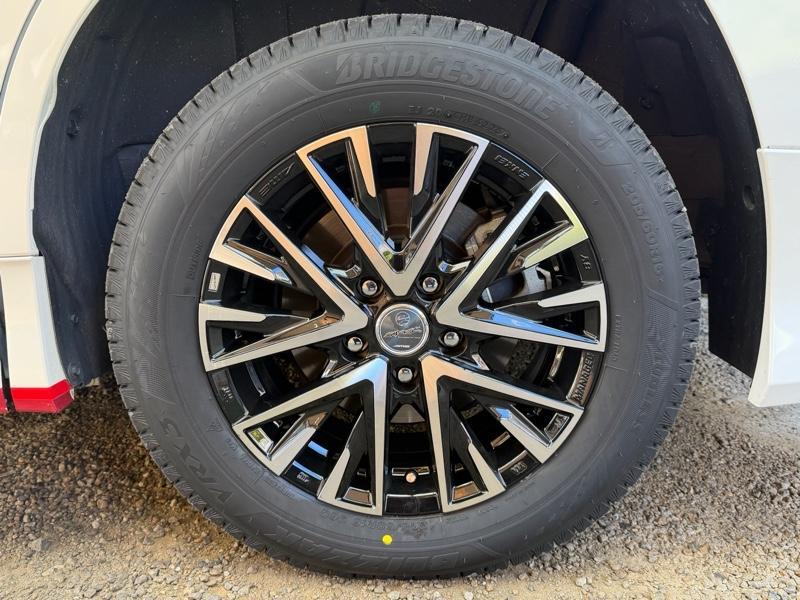 BRIDGESTONE BLIZZAK VRX3 205/60R16 のパーツレビュー | ヴォクシー