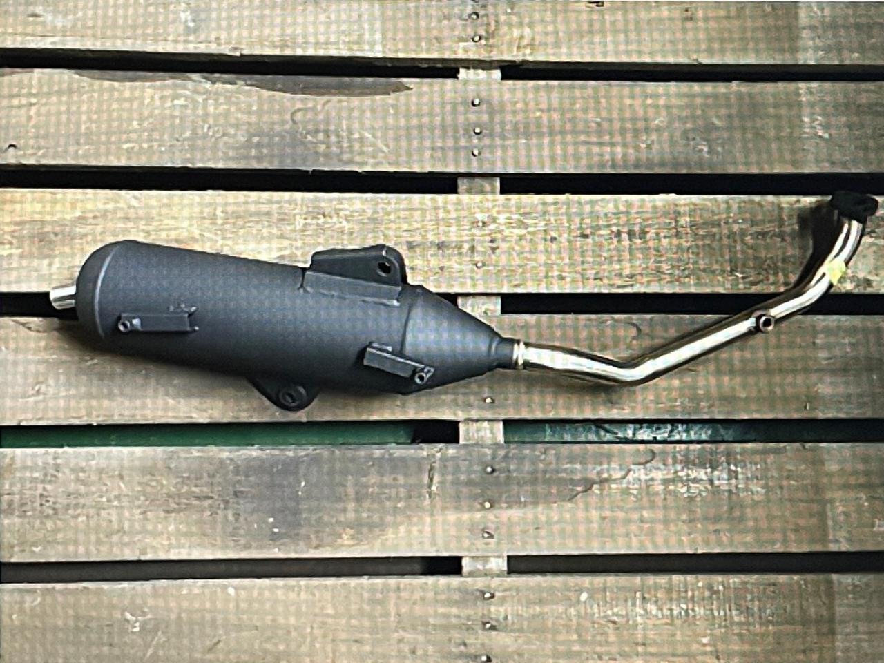 台湾TILIER シグナスグリファス 隔壁ステンレスダウンマフラー