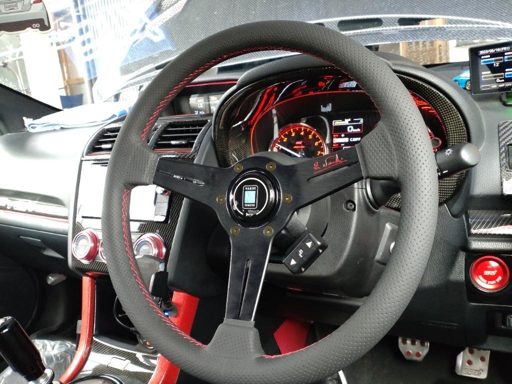 NARDI スポーツタイプA 340 BLKパンチングレザー&ブラックスポーク