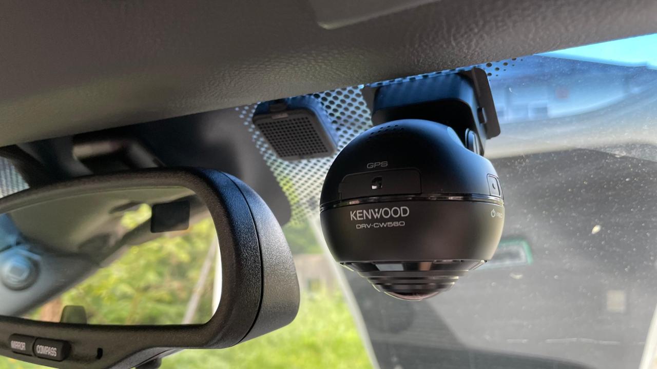 KENWOOD DRV-CW560 のパーツレビュー | コルベット クーペ(フンガロ