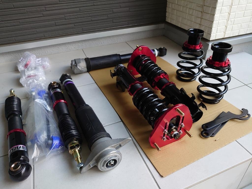 LARGUS Spec D のパーツレビュー | カローラツーリングハイブリッド