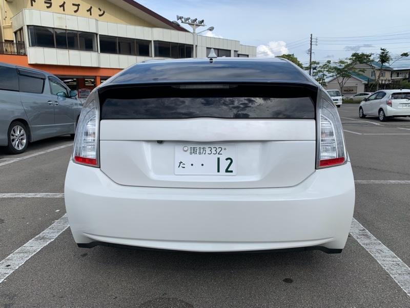 不明 スムージングリアガーニッシュ のパーツレビュー | プリウス