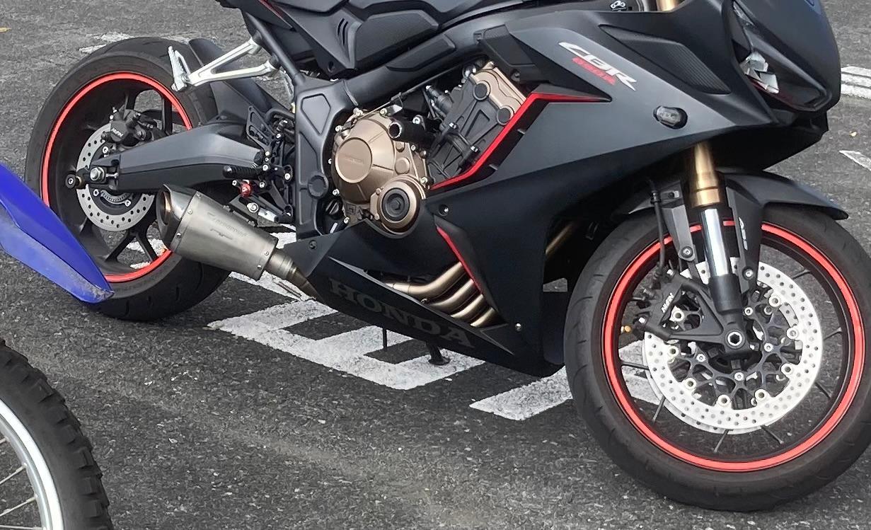 アクラポビッチ フルエキ のパーツレビュー | CBR650R(-nico-) | みんカラ