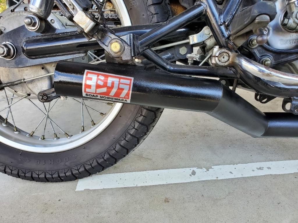 ショットガンライダーズ 70'sスタイルショート管マフラー のパーツ