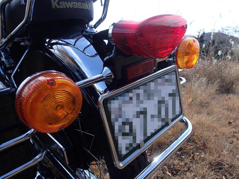 カワサキ(純正) 海外向けカワサキW650のテールランプステー のパーツ