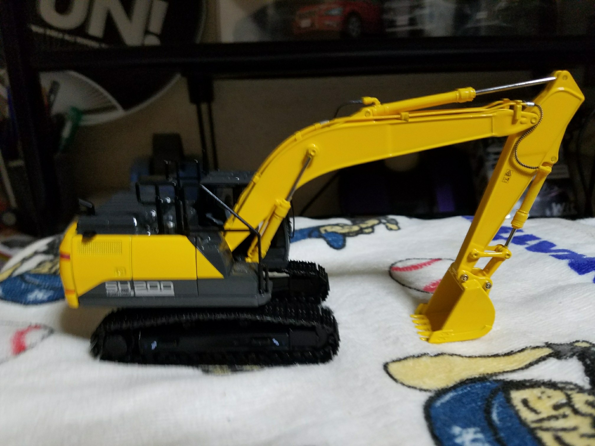 ミニカーレビュー ~1/50 住友建機SH200編~｜よもぎむしのブログ