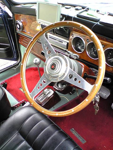 ステアリング（モトリタ15インチ・ウッド）交換（ローバー ミニ・MK