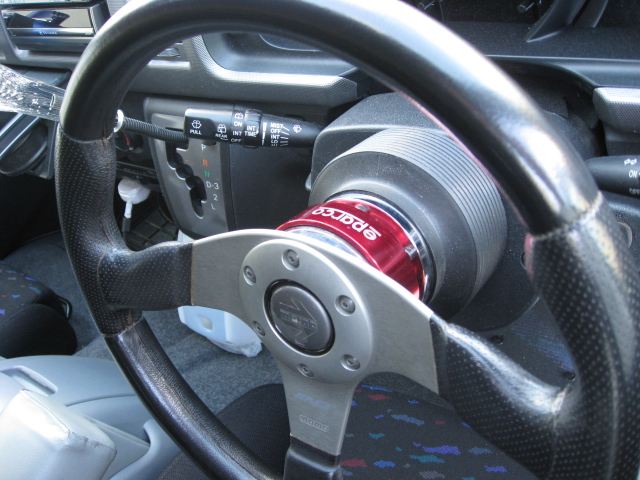 クイックリリース（トヨタ ハイエースバン・H200系）by DRAG