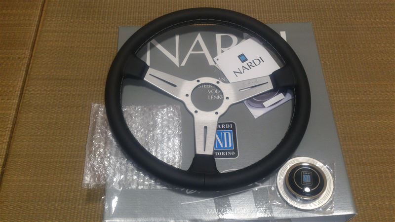 ナルディ クラシック & ワークスベル ラフィックス II 取り付け 前篇