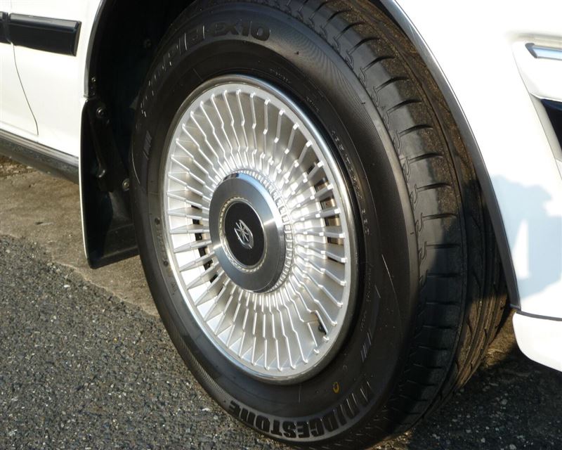 GX71 マークⅡ タイヤ交換（トヨタ マークII・X70系）by ミキティ71