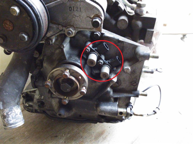 クランクアングルセンサー、吸気温センサー、スロットルセンサーの交換