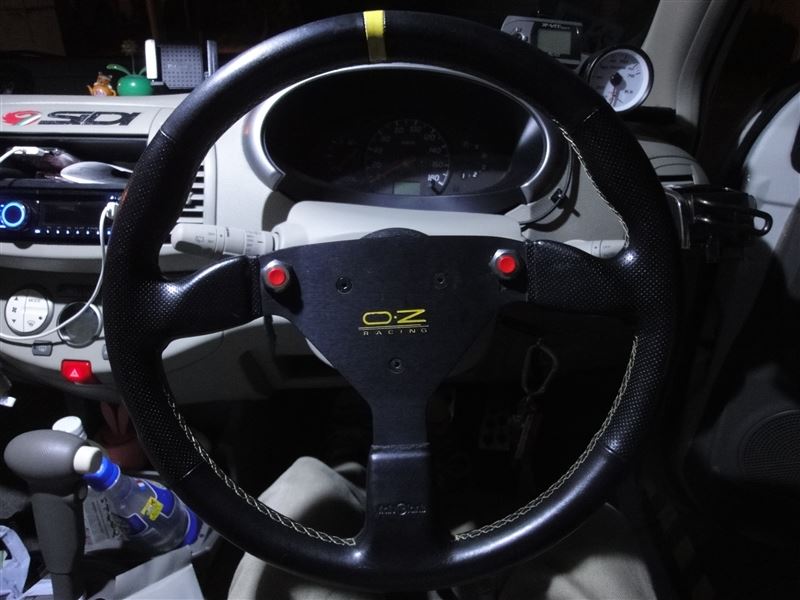 ハンドルを社外ハンドルへ交換（日産 マーチ・K12）by MTBerけい