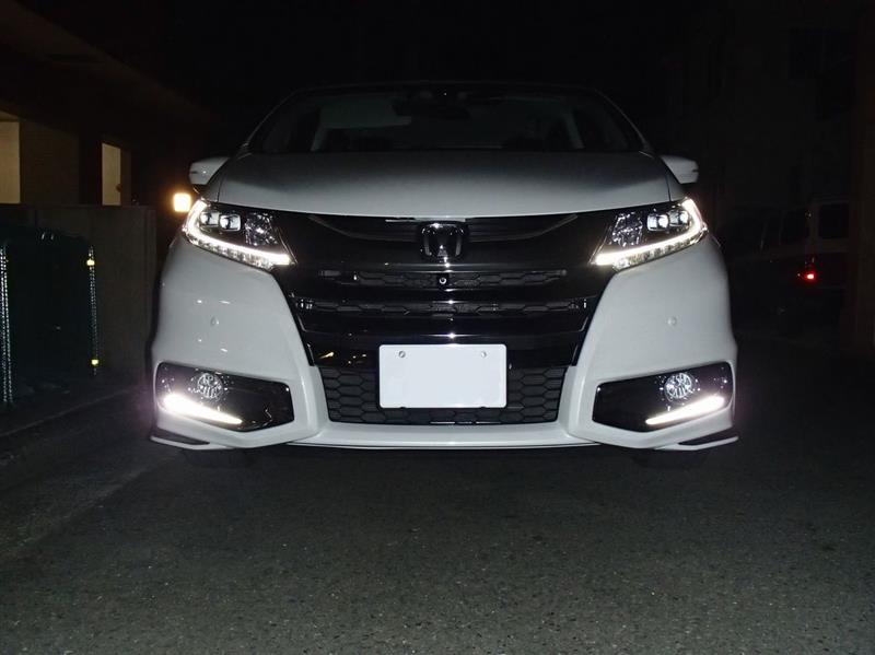 フロントビームライトガーニッシュ取付（交換）（ホンダ オデッセイ