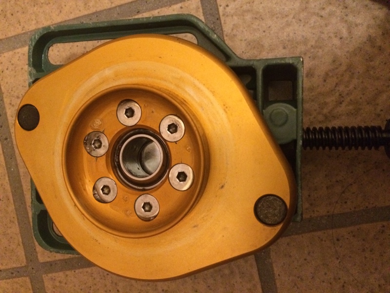 アッパーマウントのピロボール交換（マツダ ロードスター・NB）by