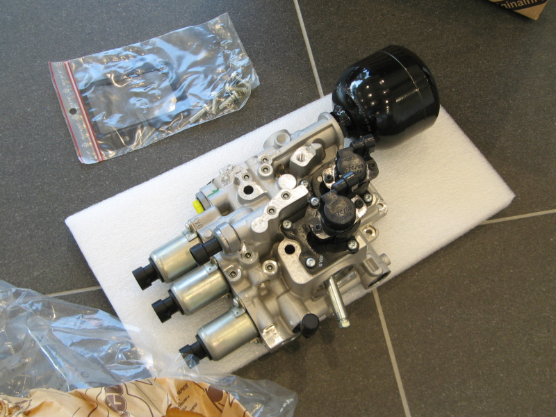 デュアロジックバルブユニット交換（フィアット 500 （ハッチバック