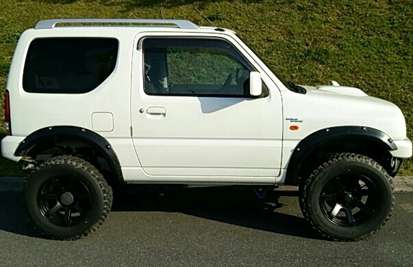 ジムニー JB23ボディーリフトキット リフト高さ50ミリ ジュラコン製