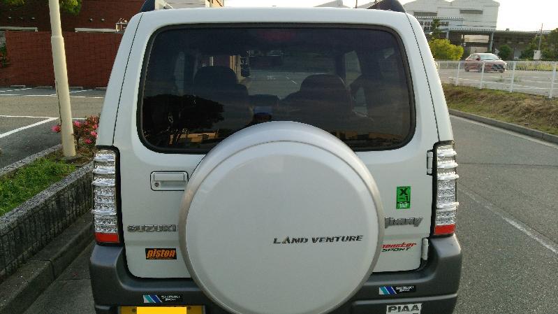 6型に10型ランドベンチャーのスペアタイヤカバーを取り付けました