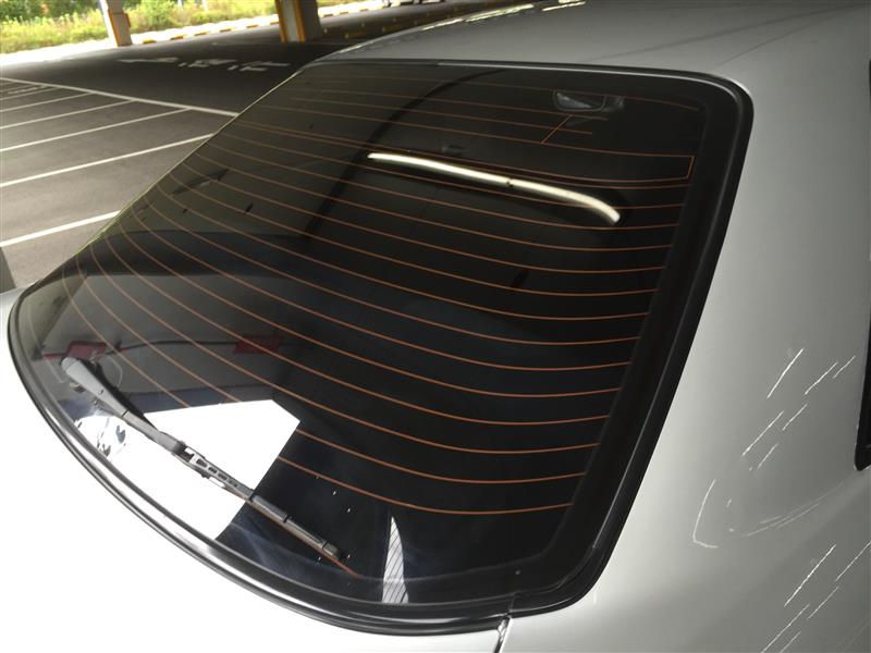 リアウィンドウモール交換 塗装 錆補修（日産 スカイラインGT‐R