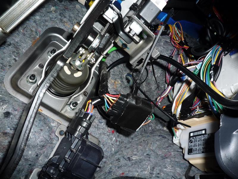 スロットルコントローラー取り付け（スズキ スイフトスポーツ・ZC31S