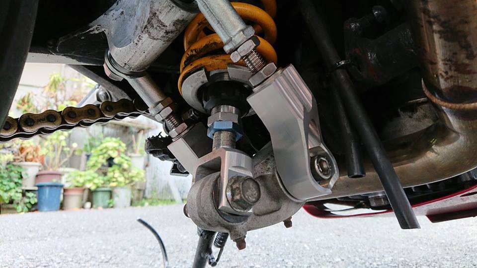 車高調リンクロッドの交換（カワサキ GPZ900R）by 黒鷹 - みんカラ