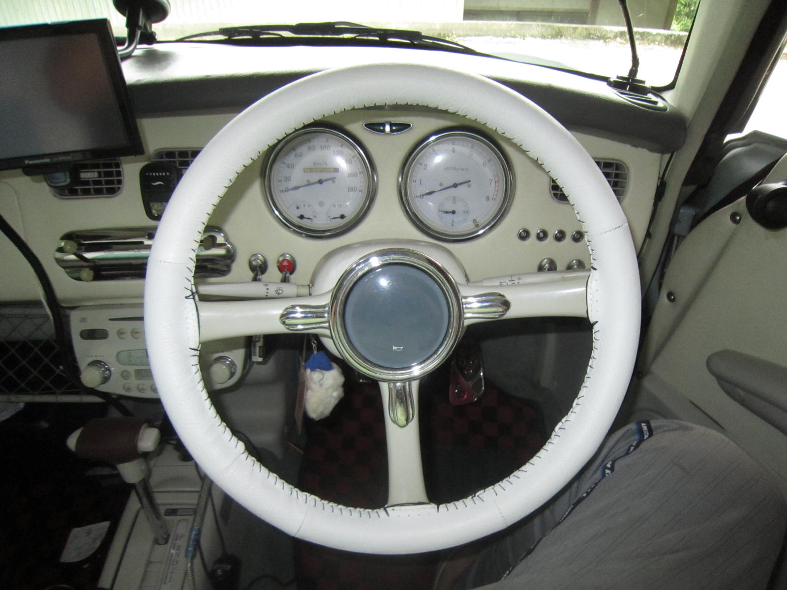 ハンドルカバー取り付け（日産 フィガロ）by フィガロスタ― - みんカラ