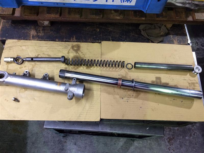 フロントフォークOH（2）（ホンダ CBR250RR(MC22)）by ばぁーも