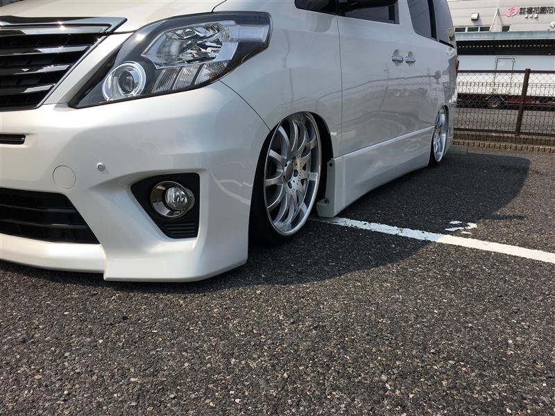 エアサス 車高調整（トヨタ アルファード・20系）by たぁ～(^o