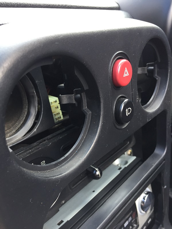 ハザード＆リトラスイッチ交換（マツダ ユーノスロードスター・NA）by