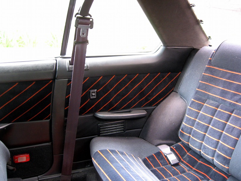 パワーウィンドウ（リア） スイッチ補修（日産 スカイライン・R30）by