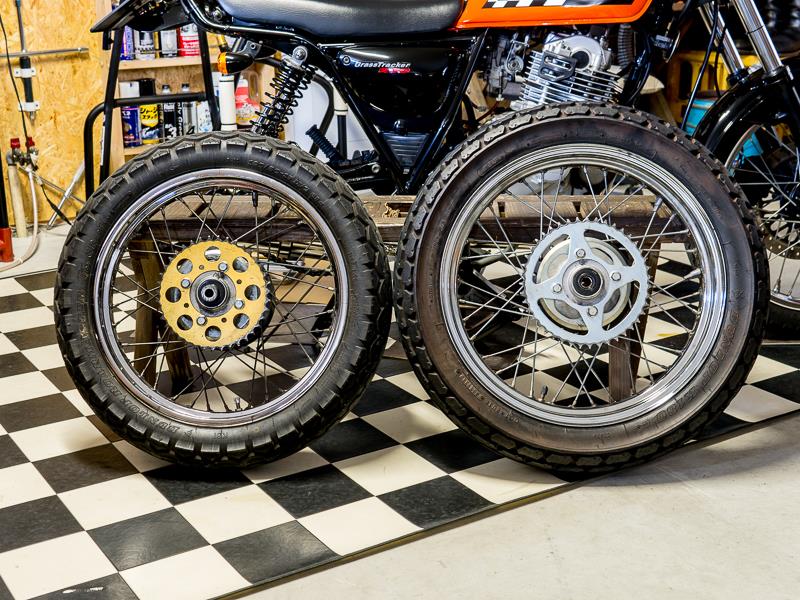 リアタイヤ 18 インチ化（スズキ グラストラッカー）by Bennie2019