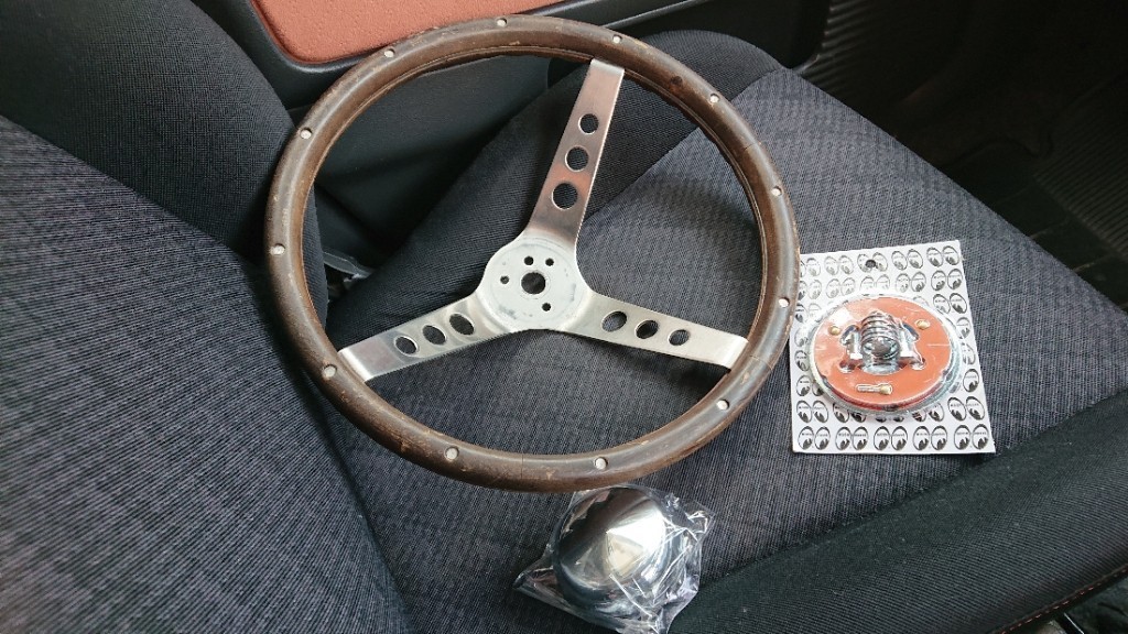 ムーンアイズステアリング取り付けトラブル？（スズキ アルトラパン