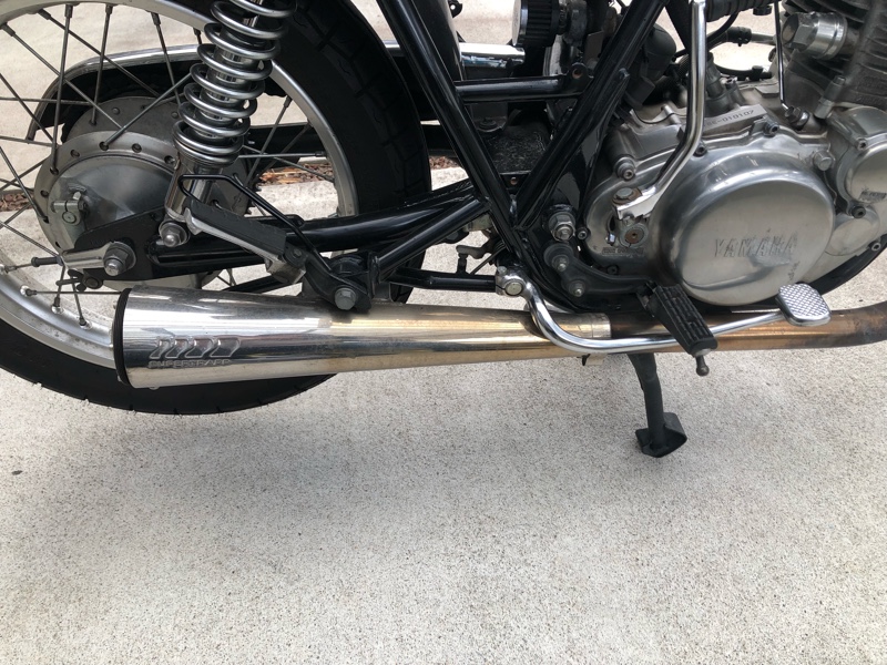 スーパートラップマフラーのジョイント部のガスケットを取り付け