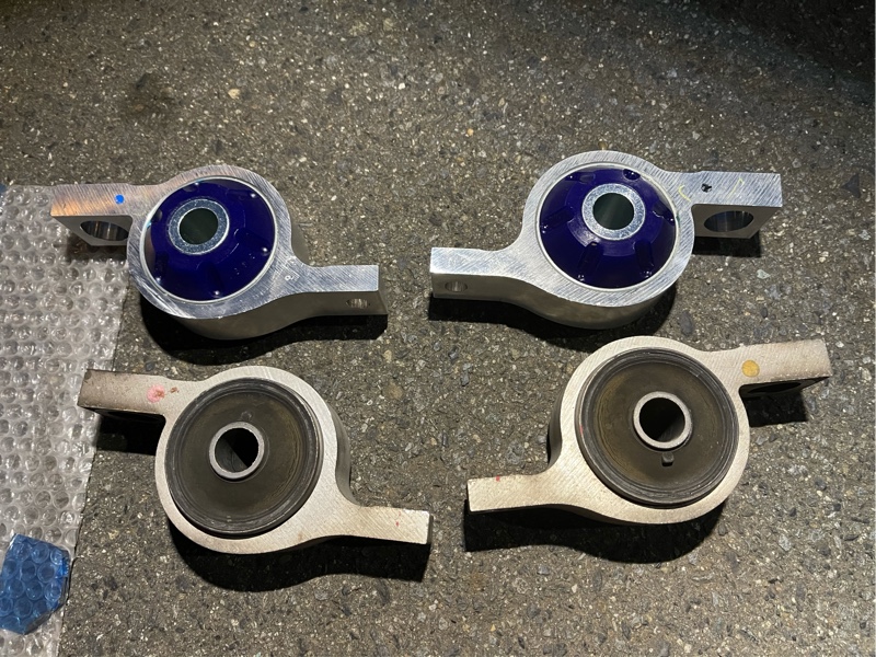 シンクデザイン フロントロアアームブッシュ 取付（レクサス IS F